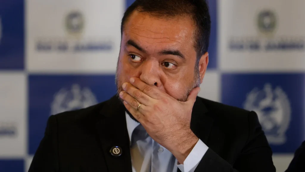 Relatório da PF aponta proximidade entre Castro e Vorcaro em meio a aportes no Banco Master
