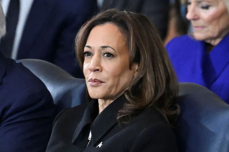 Segurança intercepta invasor em residência de Kamala Harris em Malibu