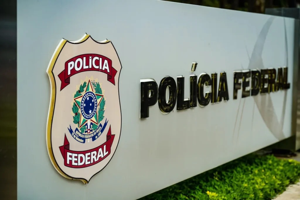 Superintendentes da PF evitam apoiar carta a Andrei para não tensionar com STF