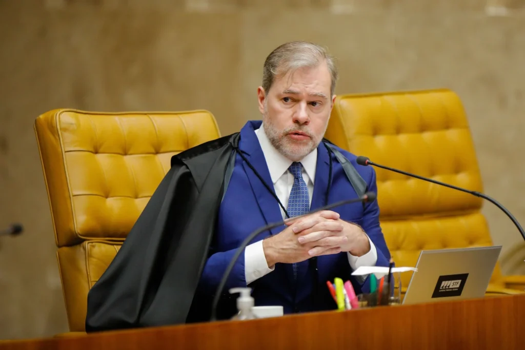 Toffoli se declara suspeito e não participa de julgamento sobre Moraes