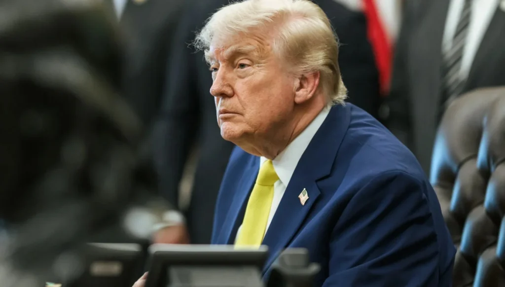 Trump critica Irã e destaca controle dos EUA sobre estreito de Ormuz