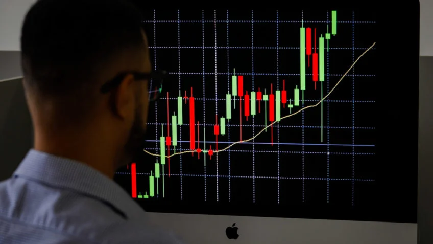 Valorização na B3 adiciona R$ 136 bilhões ao mercado em um dia