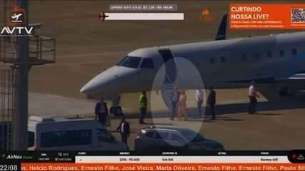 Vídeo mostra Alexandre de Moraes desembarcando de jato ligado a Vorcaro