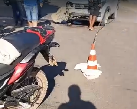 Acidente fatal entre carro e moto no centro de Araripina