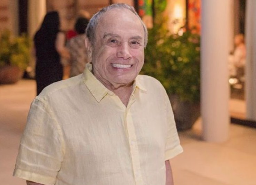 Aos 95 anos, ator participa de valsa em festa de debutante