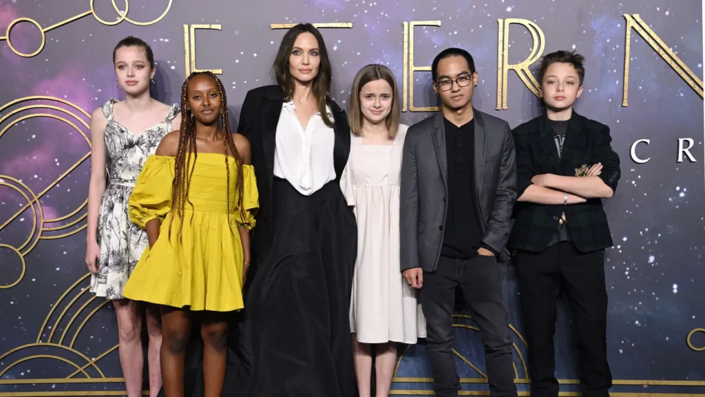 Brad Pitt busca reaproximação com filhos em meio a mudanças de Angelina Jolie
