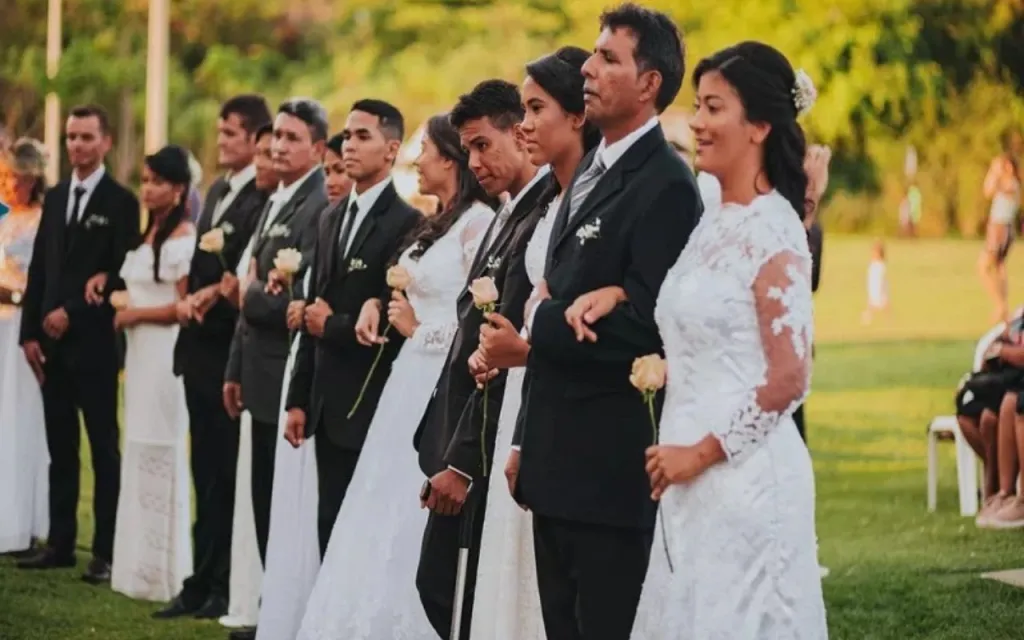 Casamento coletivo em Igarassu reúne 74 casais para oficializar união