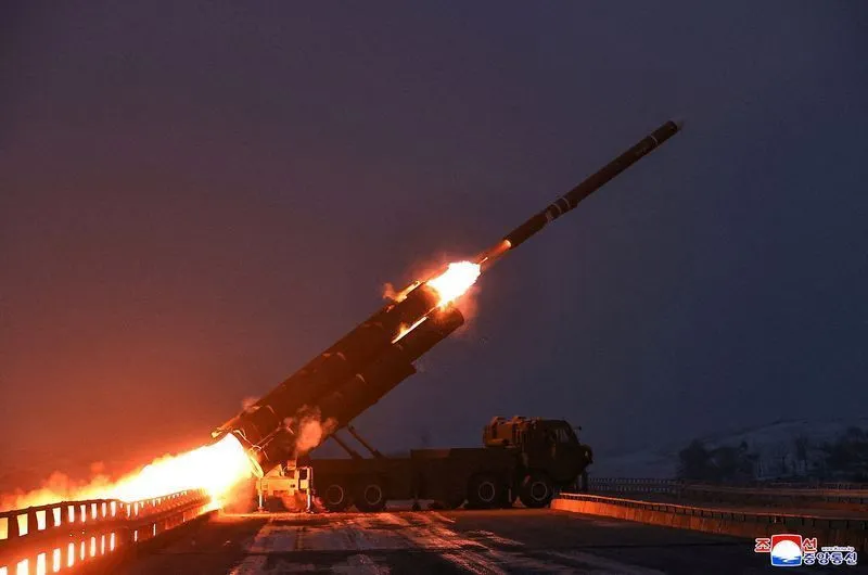 Coreia do Norte intensifica lançamentos de mísseis balísticos