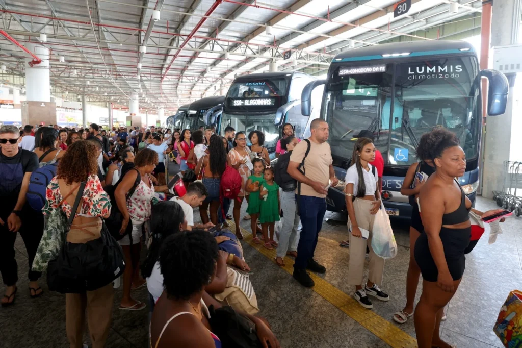 Cresce emissão de passagens gratuitas no Nordeste para o 2º turno das eleições