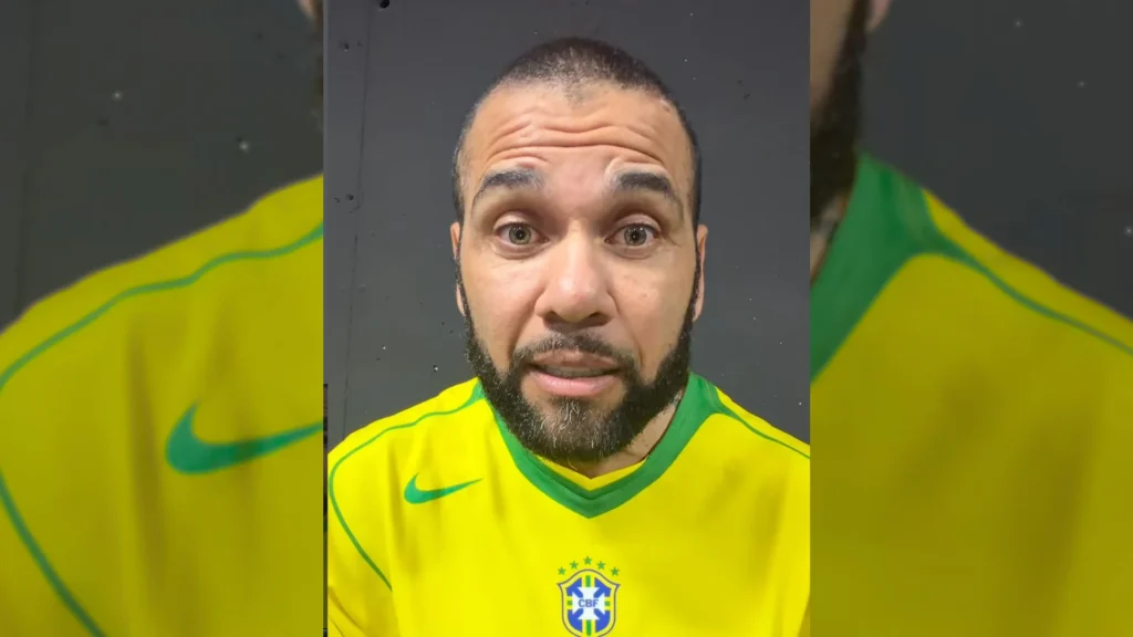 Daniel Alves apoia Flávio Bolsonaro no segundo turno das eleições