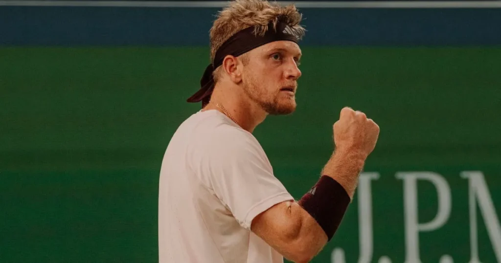 Davidovich Fokina conquista título em Xangai após virada emocionante
