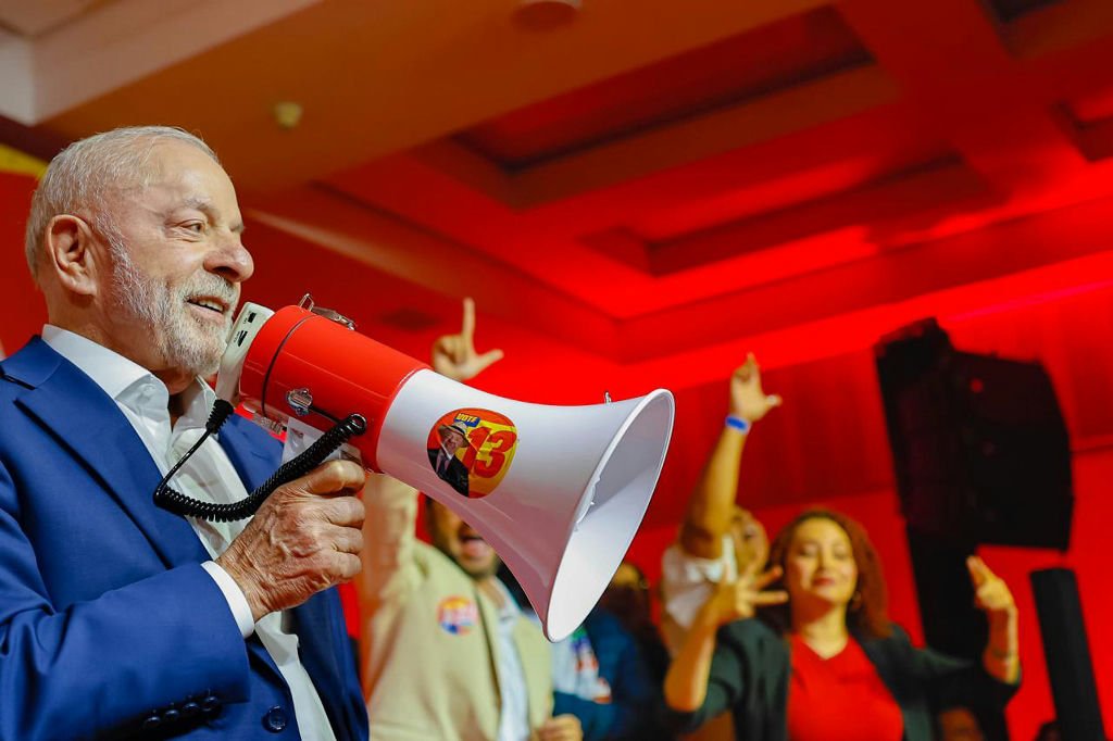 Deputado conservador rompe com Bolsonaro e apoia Lula