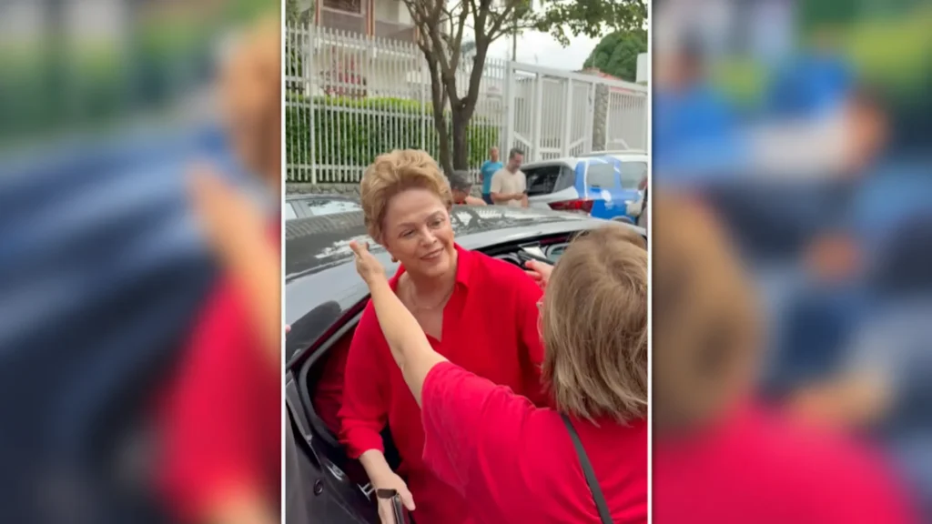 Dilma Rousseff vota em Belo Horizonte e é aclamada por apoiadores