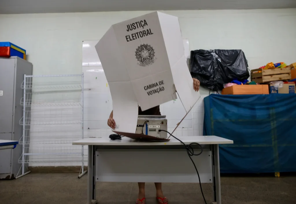 Eleições 2026: memes dominam redes sociais durante o pleito
