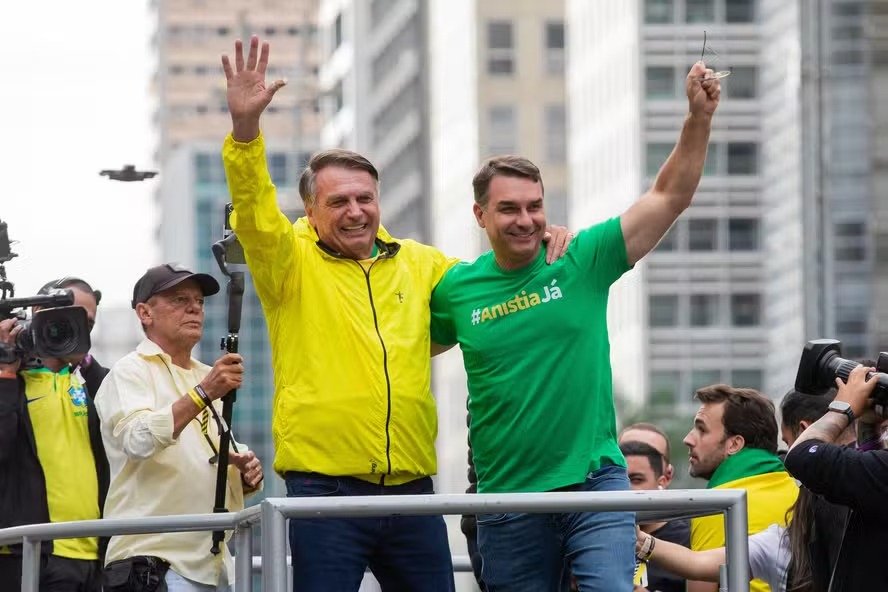 Eleições e estratégias: a busca por anistia para Jair Bolsonaro