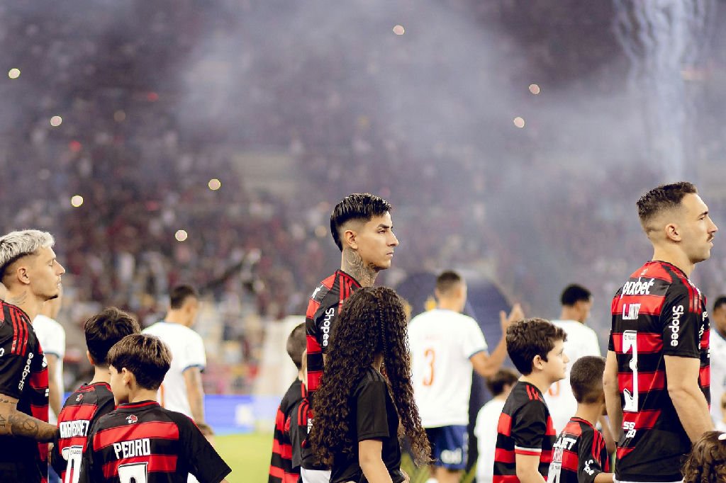 Erick Pulgar é liberado pelo STJD e enfrenta o Bahia pelo Brasileirão