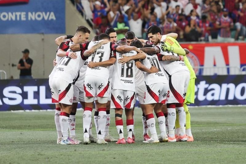 Flamengo enfrenta Bahia com cinco desfalques importantes