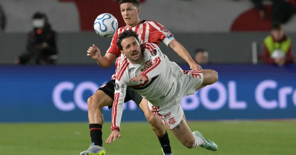 Flamengo segura empate contra Estudiantes na Libertadores