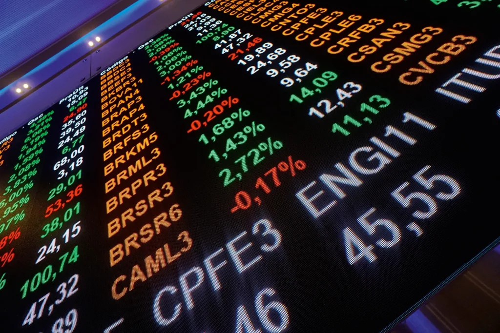 Ibovespa sobe 1,57% com vantagem de Flávio Bolsonaro nas pesquisas