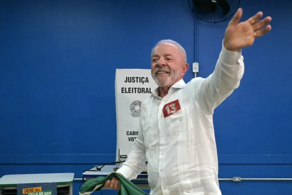 Impacto da reeleição de Lula no Ibovespa e os desafios fiscais do Brasil