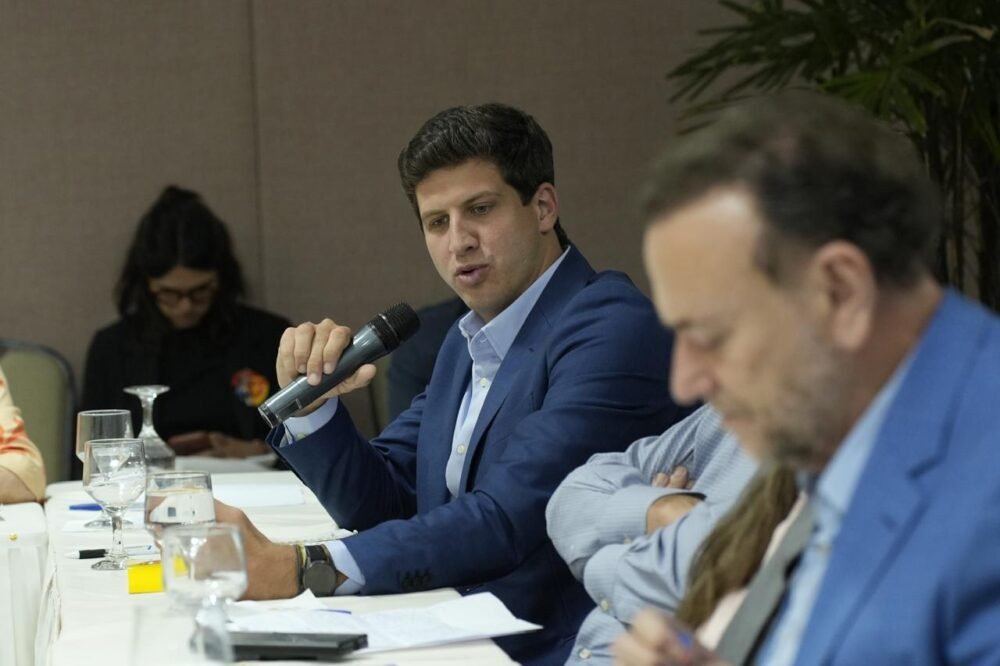 João Campos destaca crescimento da campanha Lula-alckmin em Brasília