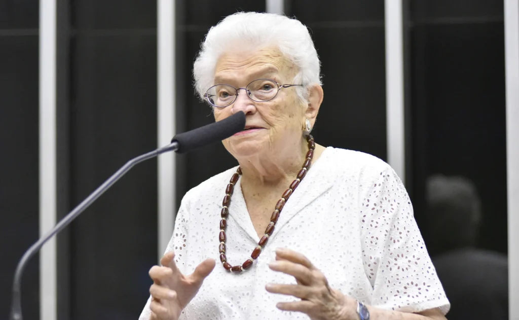Luiza Erundina se torna a deputada estadual mais idosa do Brasil