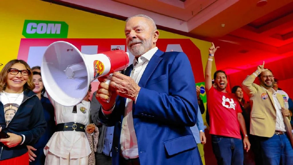 Lula busca apoio de indecisos com votação crucial no Senado