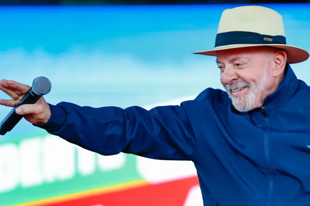 Lula busca apoio evangélico com carta sobre valores familiares