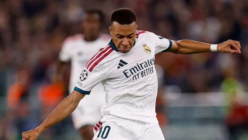 Mbappé quebra recorde de Messi na Champions League