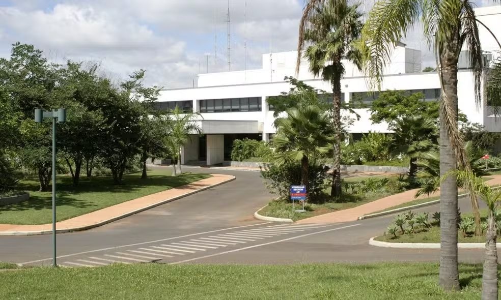 Polícia Federal investiga ameaças à embaixada dos EUA no Brasil
