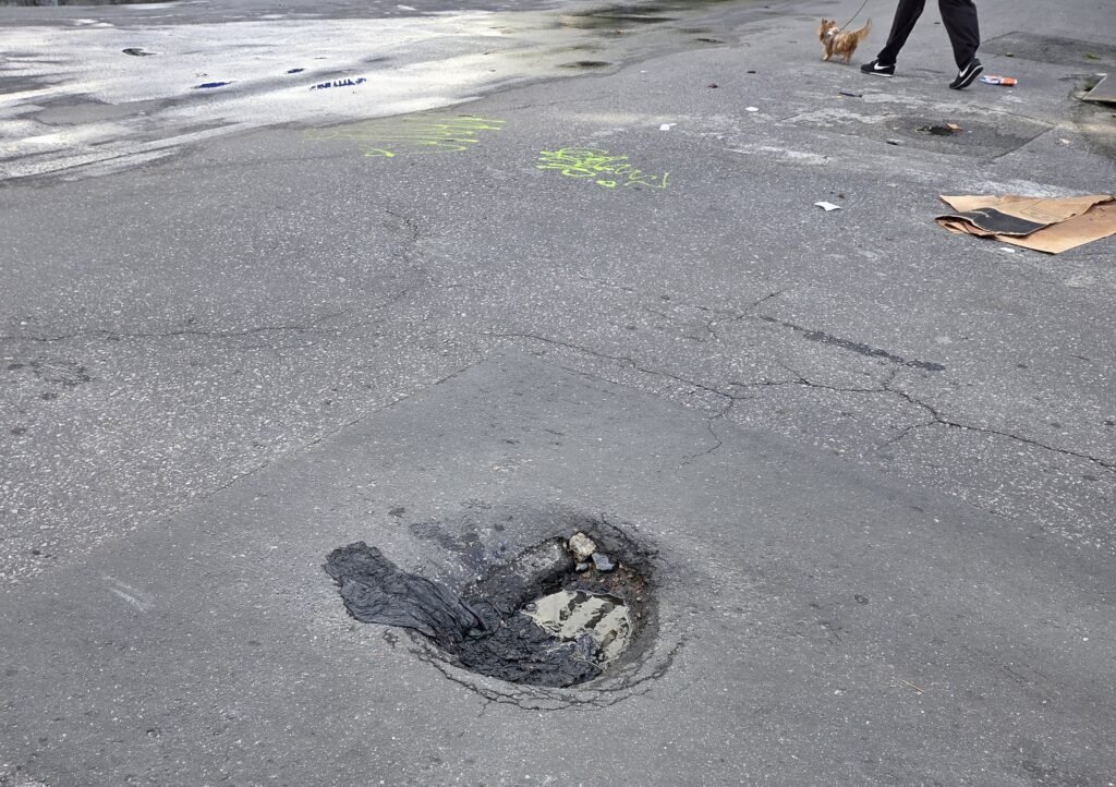 Problemas urbanos em Recife: buracos, escuridão e água contaminada