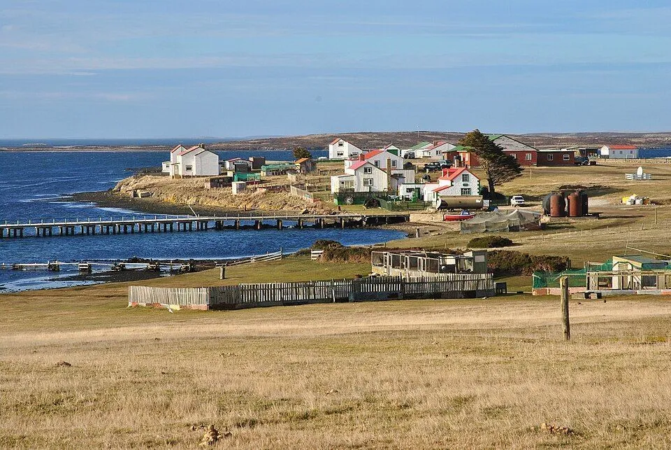 Tropas britânicas se preparam para possível invasão argentina às Malvinas