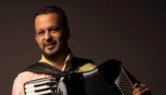 Entre uma xícara e outra de café especial, eis que Jonathan Malaquias está de volta ao Café &...