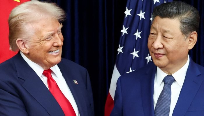O presidente dos Estados Unidos, Donald Trump, e o presidente da China, Xi Jinping, durante uma r...