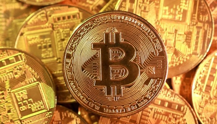 Representação da criptomoeda Bitcoin nesta ilustração feita em 10 de setembro de 2025. REUTER...
