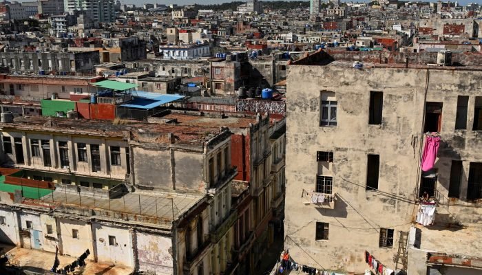 Uma vista de parte de Havana mostra o aumento das tensões entre os EUA e Cuba após o presidente...