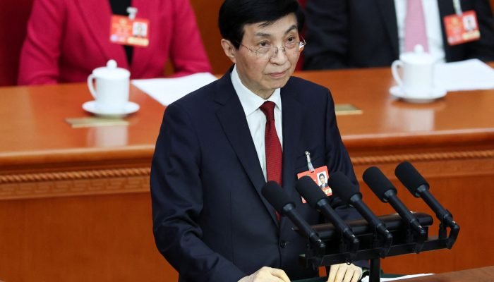 Wang Huning em Pequim 4/3/2025 REUTERS/Florence Lo