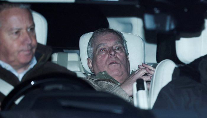 Andrew Mountbatten-Windsor, irmão mais novo do rei Charles do Reino Unido, anteriormente conheci...