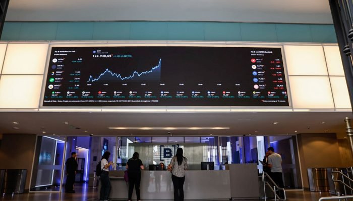 Painel da B3, a bolsa de valores brasileira, em São Paulo - (Foto: Tuane Fernandes/Bloomberg)