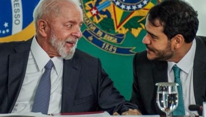 Jorge-Messias-e-Lula-420x280