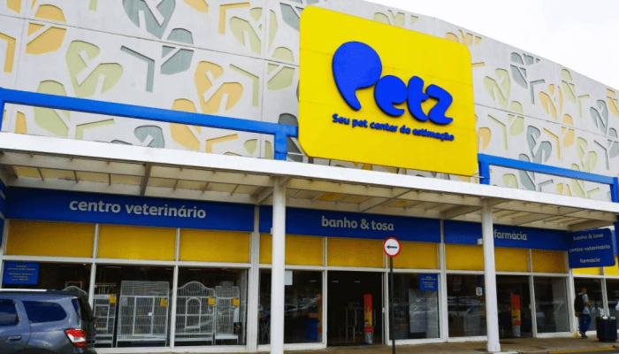 Fachada de uma das lojas da Petz: sobreposição com lojas da Cobasi poderia ser entrave para jun...