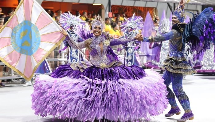 Destaque do desfile da Rosas de Ouro no Anhembi - 14/02/2026 (Foto: Reprodução do Instagram/@li...