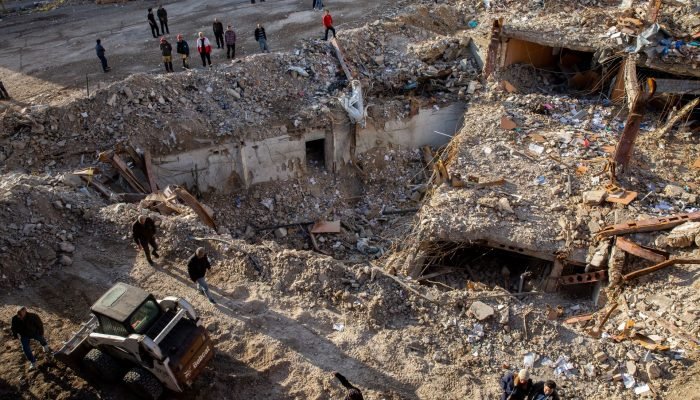 Local de um ataque aéreo conjunto entre EUA e Israel em Teerã, Irã, no sábado, 21 de março d...