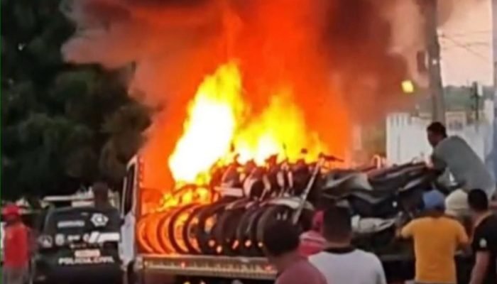 Pai e filho que incendiaram caminhão com motos apreendidas pela PRF em Araripina são soltos após audiência de custódia