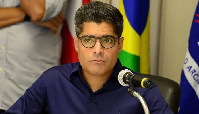 ACM Neto recebeu R$ 3,6 milhões do Banco Master, de Daniel Vorcaro, e da gestora de recursos Rea...