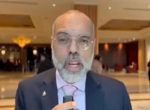 Allan dos Santos critica deputado após vazamento de áudios