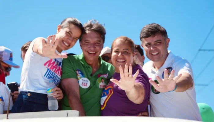 Andréa Medeiros participa de carreata com Raquel Lyra no Litoral Norte