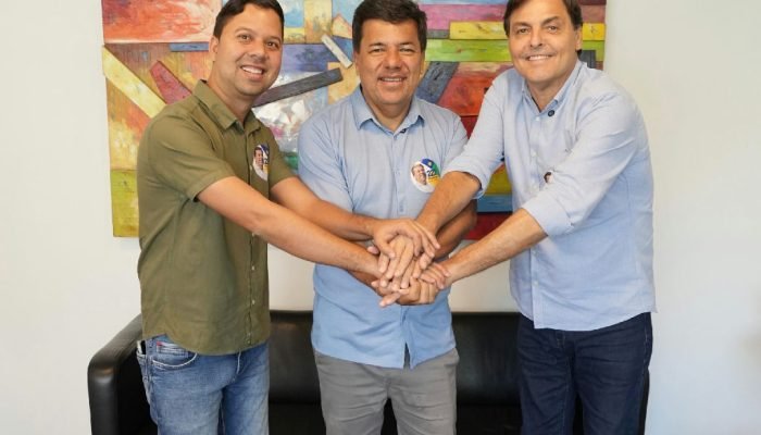 Apoio de lideranças de Flores fortalece candidatura de Mendonça Filho ao Senado