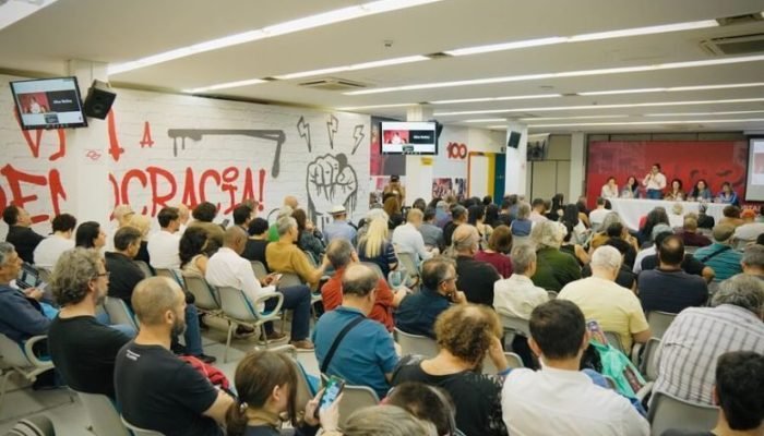 Bancários iniciam paralisação de 24 horas por melhores condições de trabalho