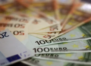 banco-central-europeu-mantem-juros-e-enfrenta-desafios-e-1793285349145